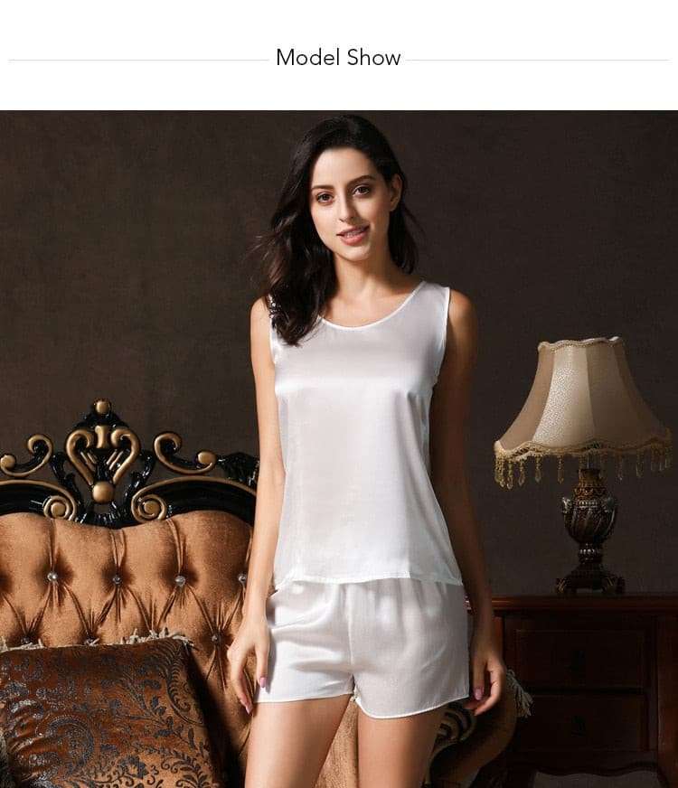 Luxurious Silk Pyjama Set - Sleep in Style and Comfort All Night Long - Perfect Fit for Plus Size Women Pajamas gifting by julia m