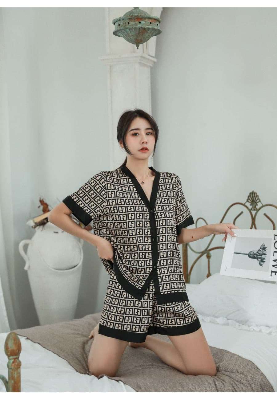 Luxury Curves Print V Neck Sleepwear Short - Perfectly Comfortable for Plus Size Women pajamas gifting by julia m
