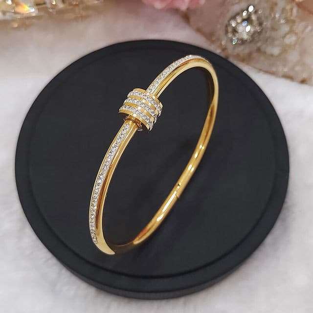 White Shellfish Geometric Overlap Open Bangle Bracelets Gifting By Julia M