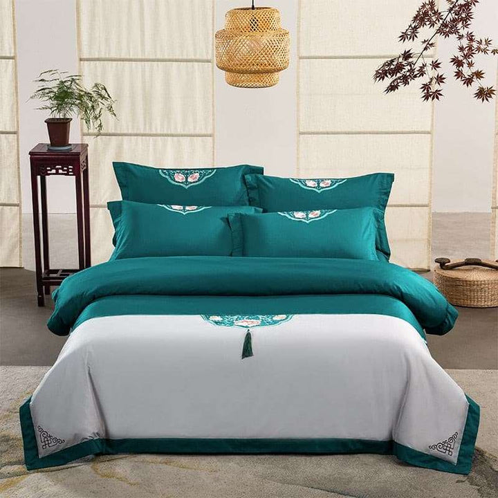 Traditional Embroidered Duvet Set 60S Egyptian Cotton HOME & OFFICE Traditional Embroidered Duvet Set 60S Egyptian Cotton