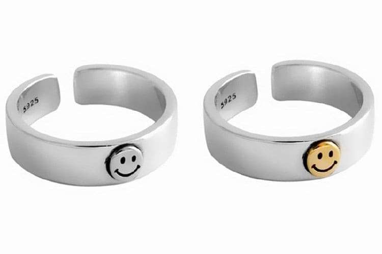 INS Retro Smile Face Ring - Gifting By Julia M